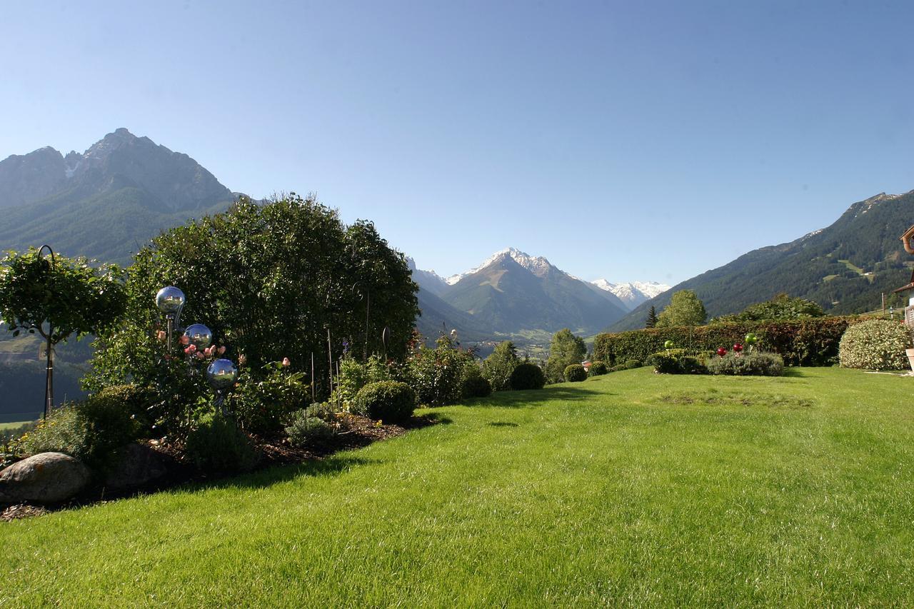 Отель Landgut Thalerhof Тельфес-им-Штубай Экстерьер фото